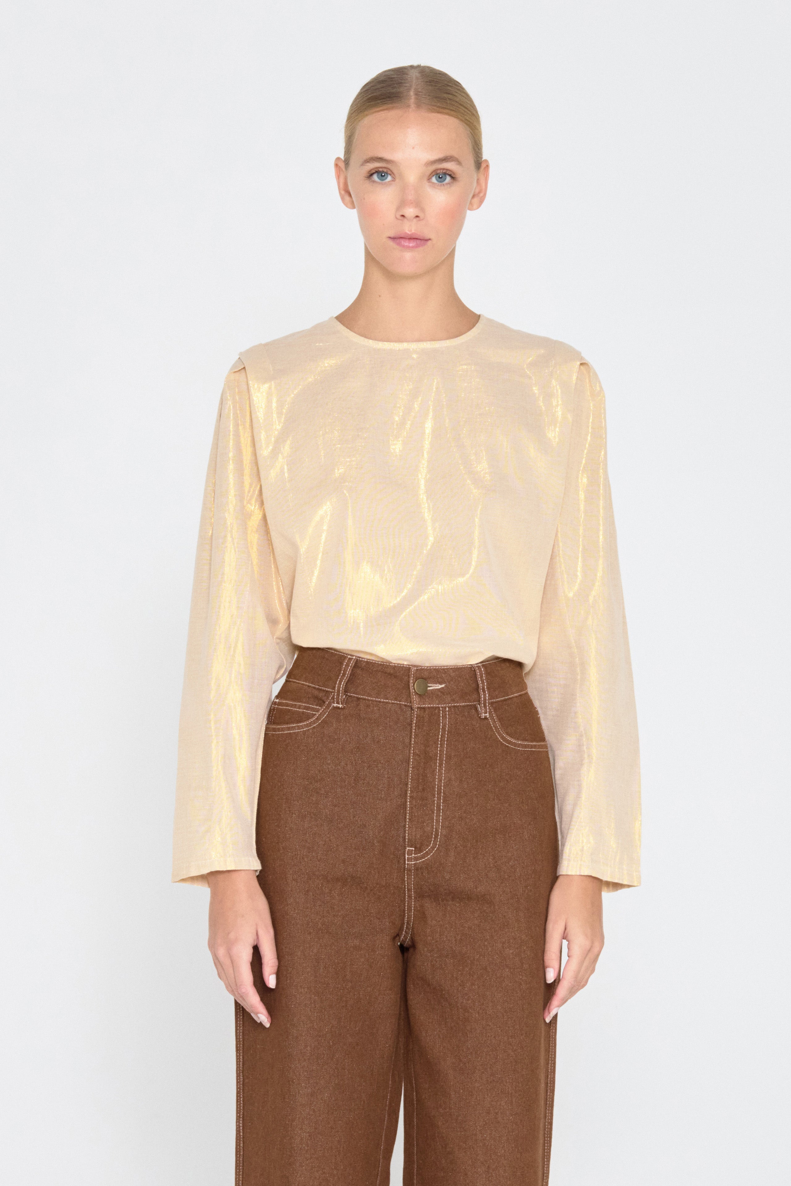 Pleated blouse gold