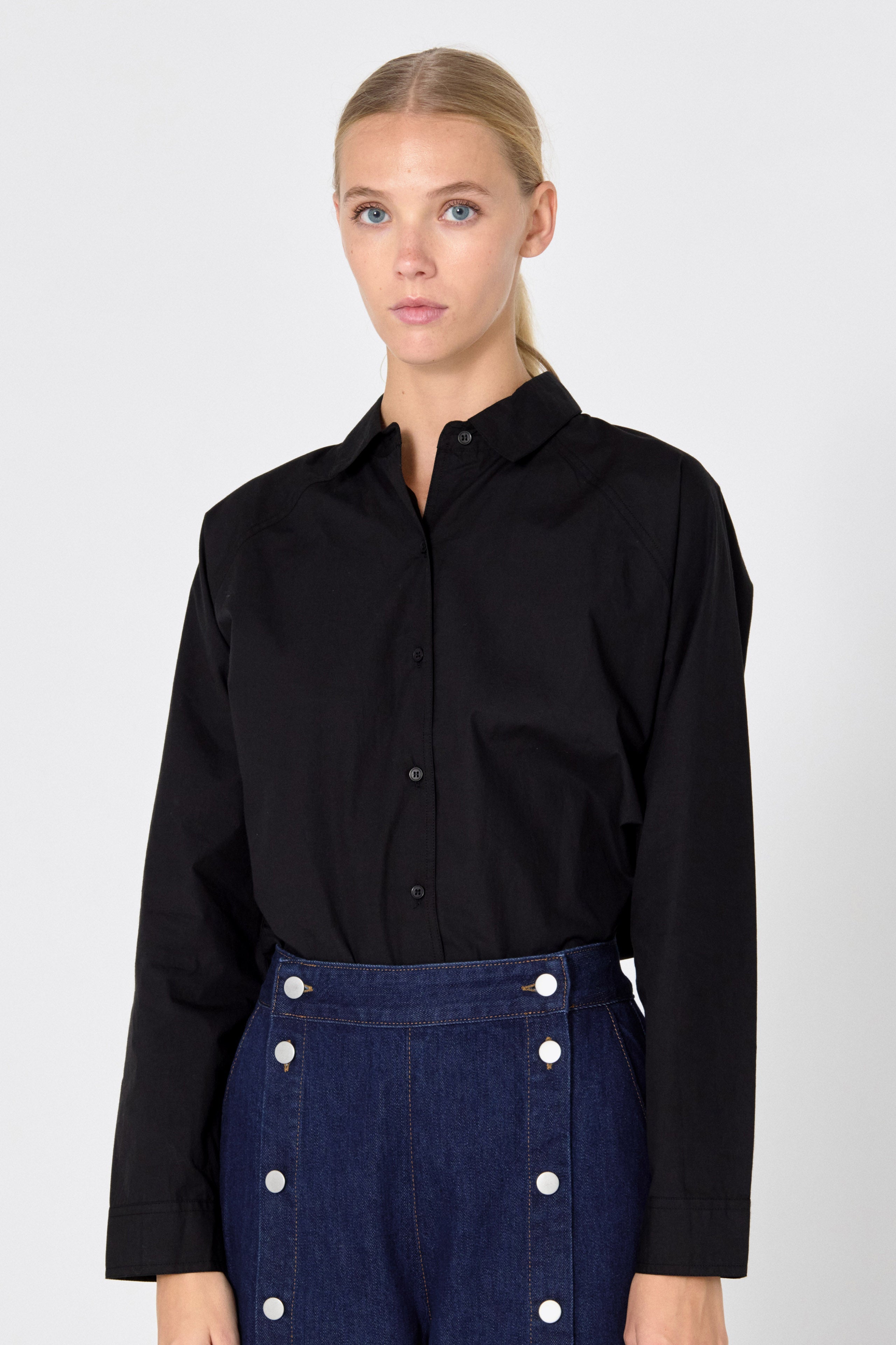 Raglan sleeve shirt black
