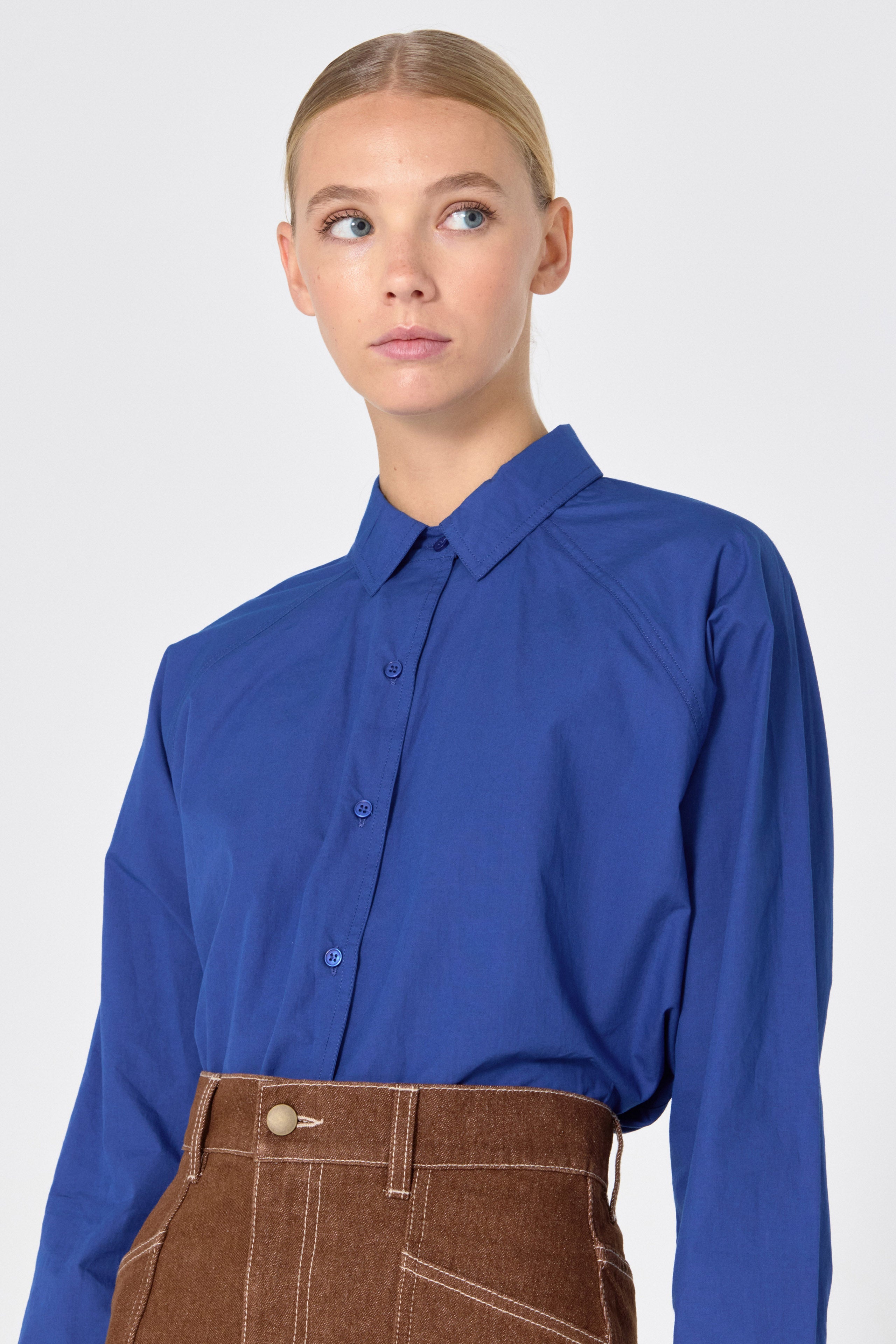 Raglan sleeve shirt ultramarine