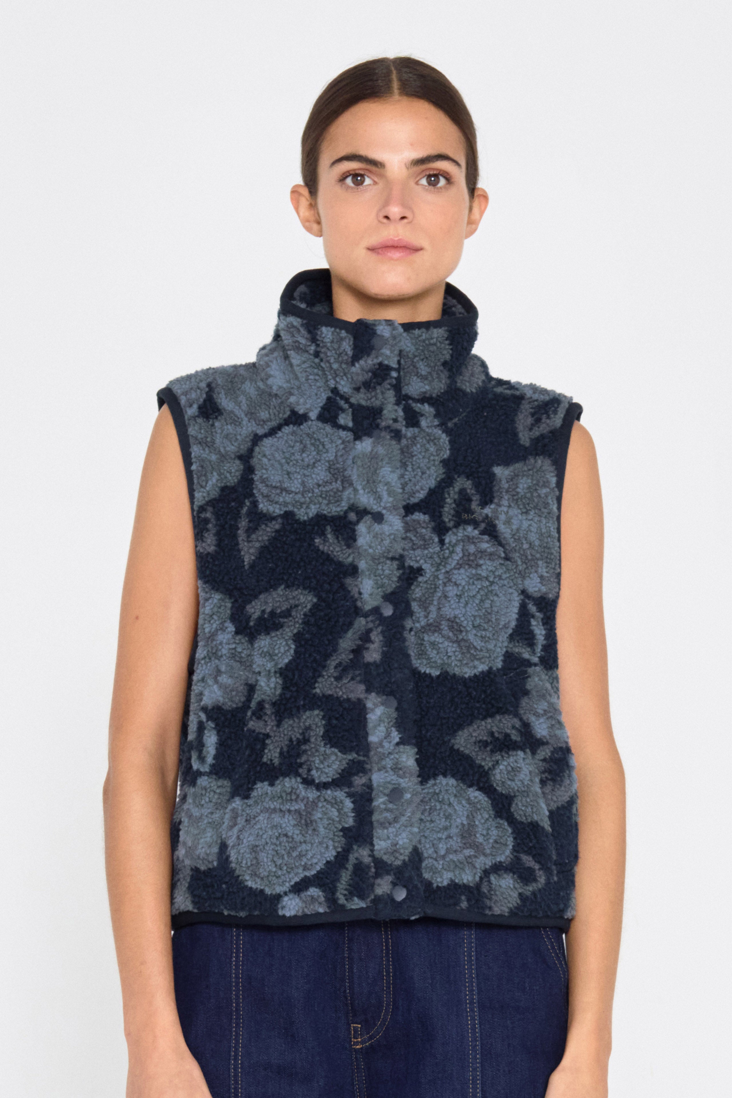 Roses sherpa vest navy