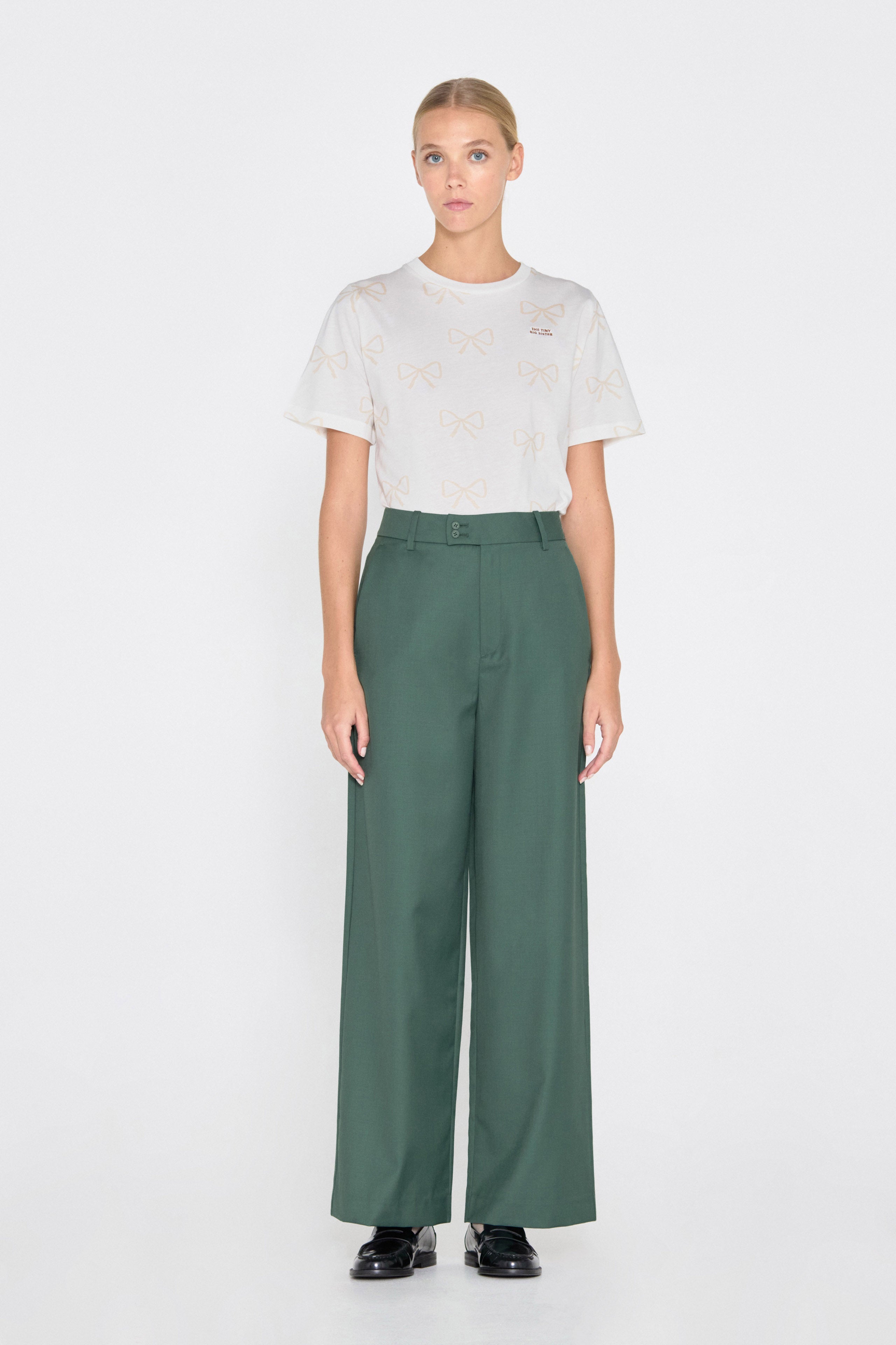 Fluid trousers warm green