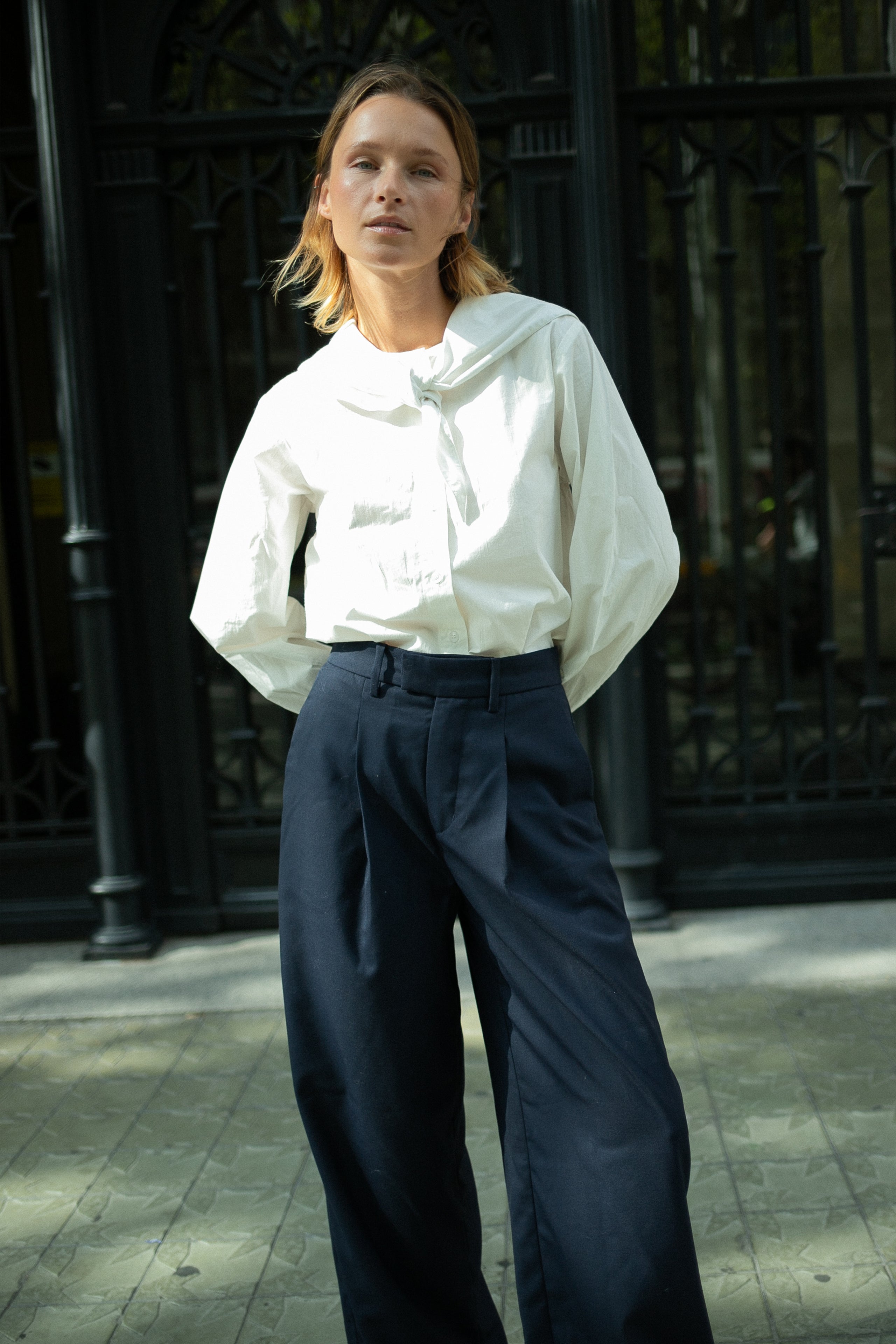 WOOL PLEATED TROUSERS navy
