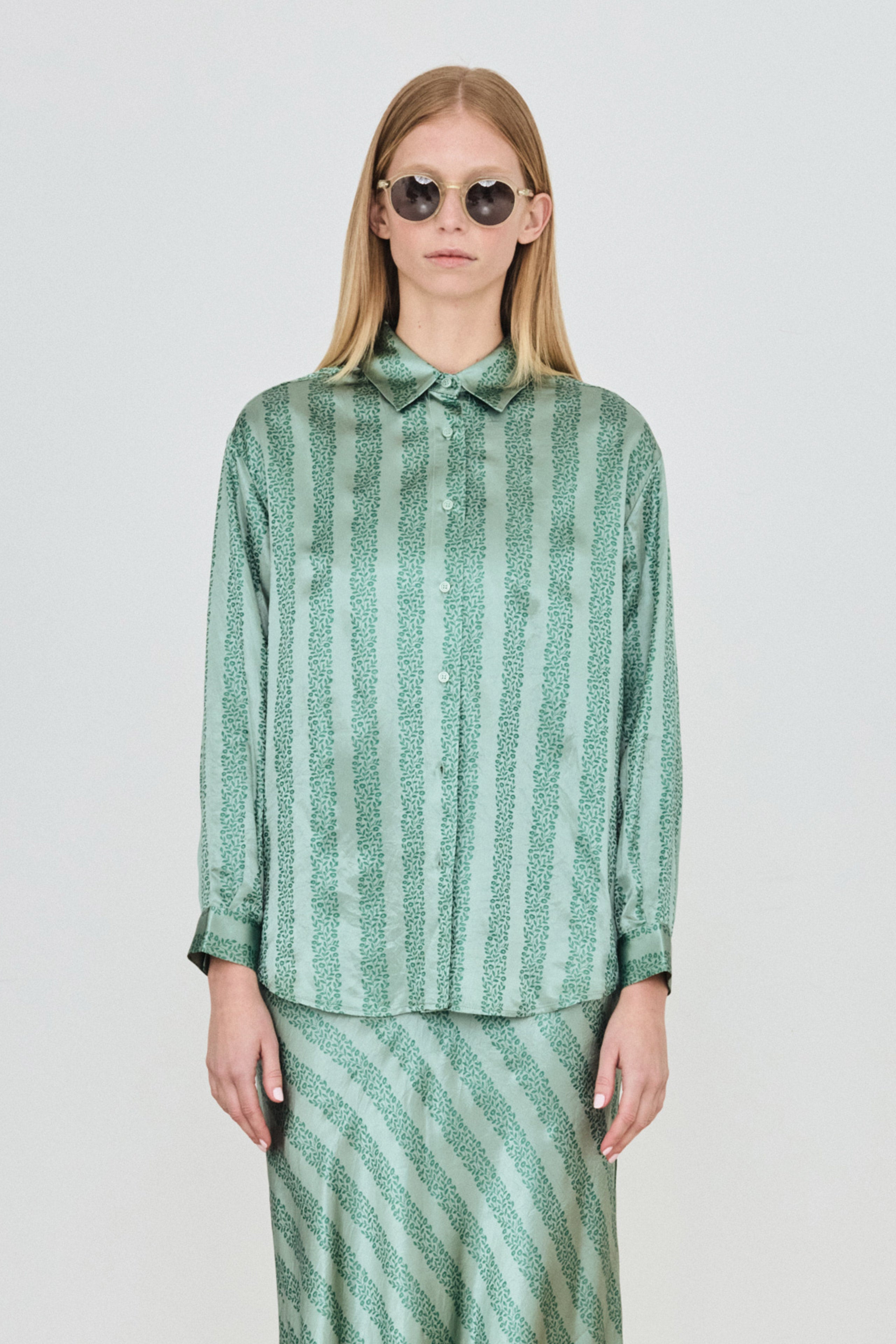CAMISA FLOWERS washed emerald