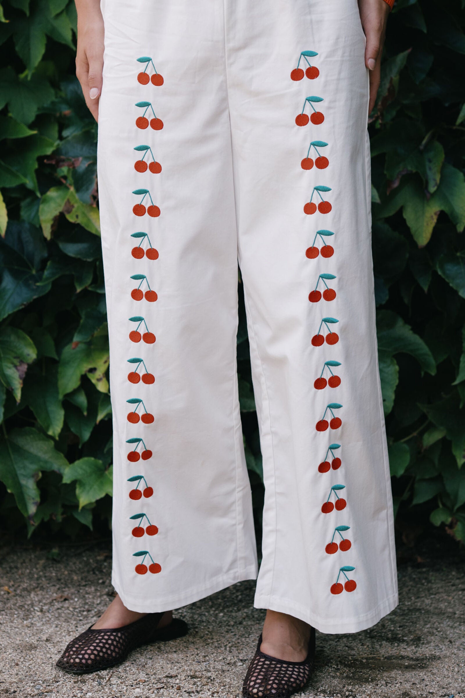 CHERRIES PANTS off-white