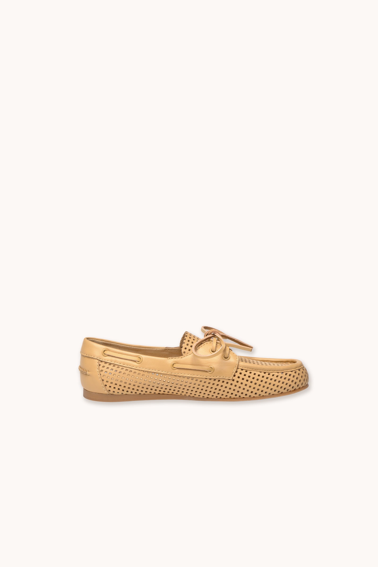 BOAT SHOES almond