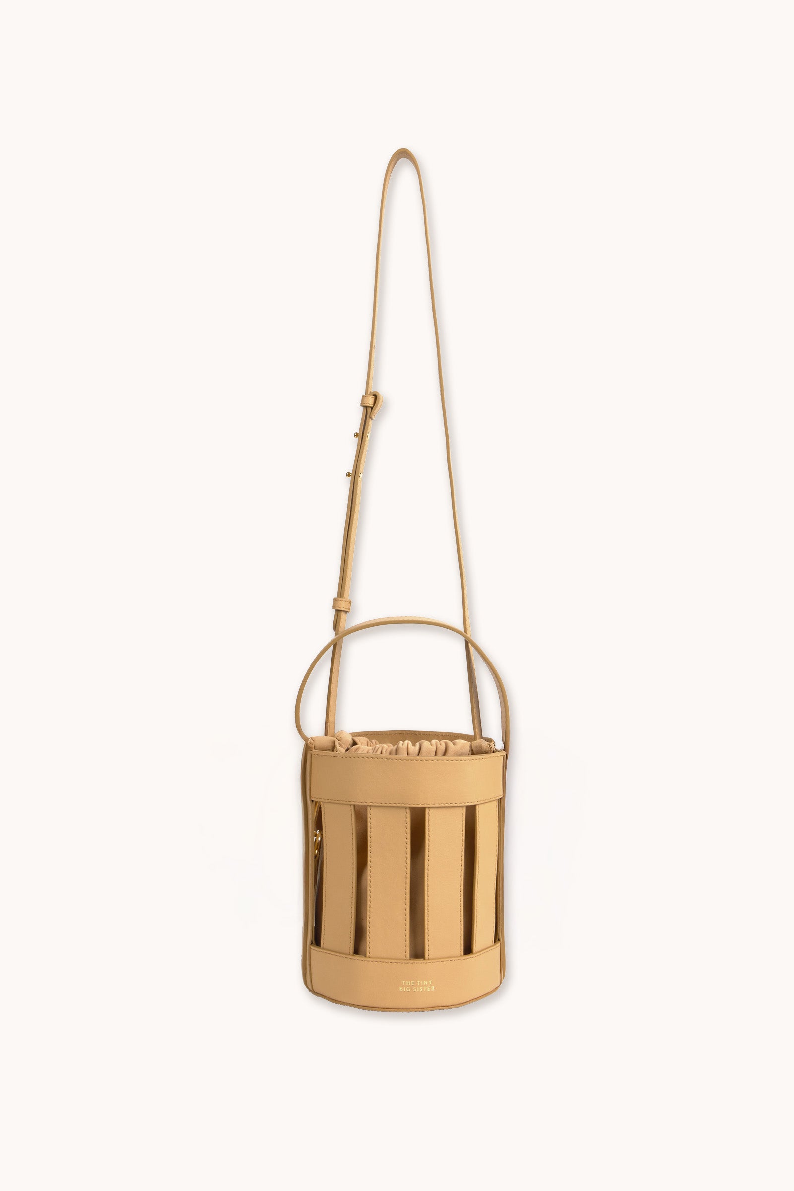PALI LEATHER BUCKET BAG almond